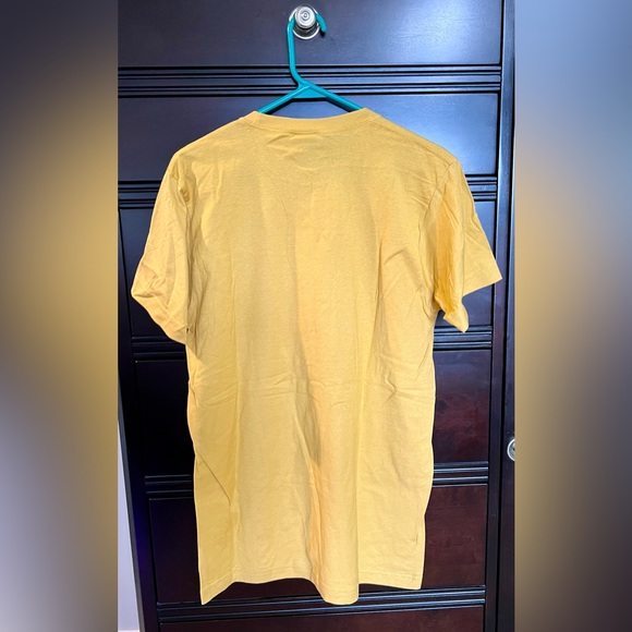 Hawaii Tshirt. NWT. Size Medium. Bought in Hawaii. Never worn. . - Picture 3 of 3